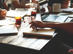 79% работодателей сталкиваются с завышающими опыт работы зумерами