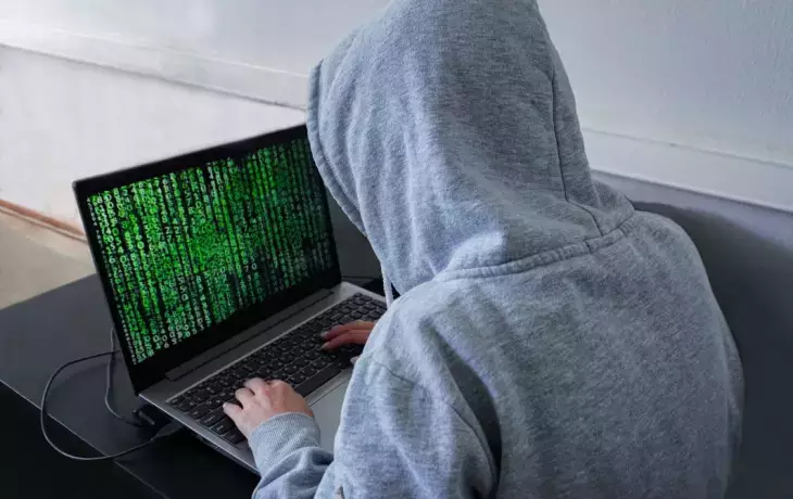Хакеры используют заражённые обои Steam для кражи учётных данных