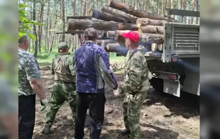 Лискинский район поддерживает батальон беспилотных систем: 180 тыс. ₽ строительных материалов и 10&nbsp;м&sup3; леса