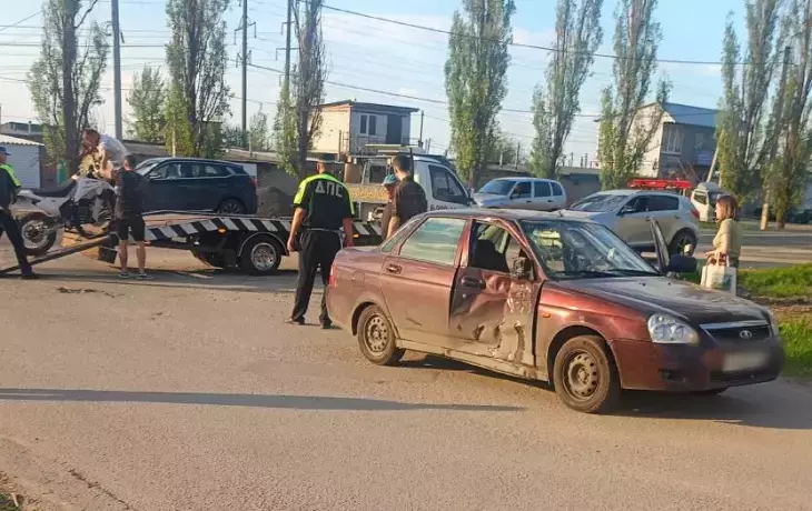 ДТП в Семилуках: 14‑летний мотоциклист столкнулся с &laquo;Ладой Приорой&raquo;