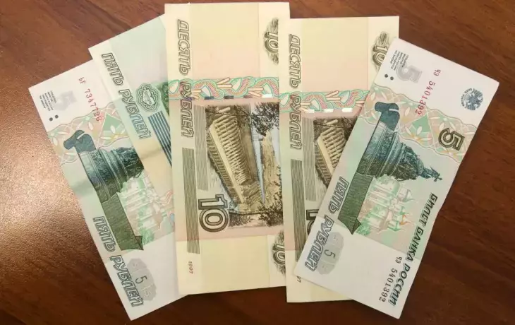 Субботний обзор: суд, топливо, трагедия в Карчее и странный брак в Индии